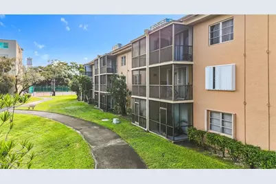 7750 NW 50th St, Unit #106, Lauderhill, FL 33351 - Photo 40