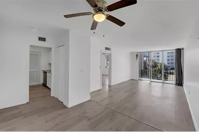 301  Croton Ave, Unit #302, Lantana, FL 33462 - Photo 6