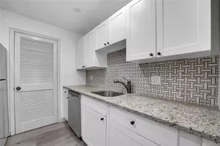 301 Croton Ave, Lantana, FL 33462 - Photo 12