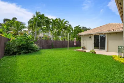 16566 N Mariposa Cir, Fort Lauderdale, FL 33331 - Photo 8