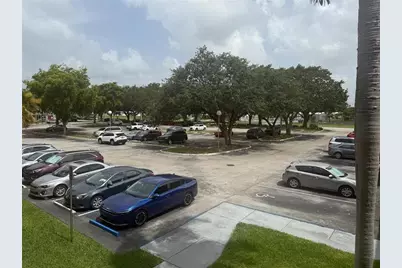 8405 NW 61st St, Unit #D315, Tamarac, FL 33321 - Photo 26