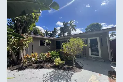 1042  Tyler St, Hollywood, FL 33019 - Photo 1
