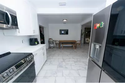 425 NW 122nd St, North Miami, FL 33168 - Photo 14