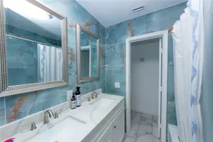 425 NW 122nd St, North Miami, FL 33168 - Photo 8