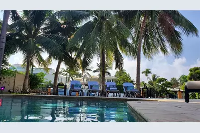 2626  Barcelona Dr, Fort Lauderdale, FL 33301 - Photo 2