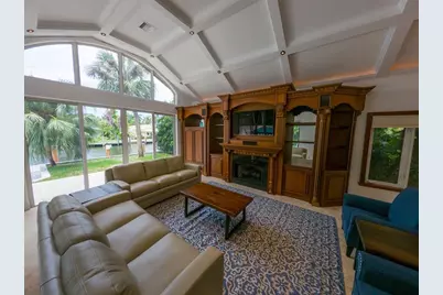 2626  Barcelona Dr, Fort Lauderdale, FL 33301 - Photo 14