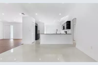 1811 SW 124th Way, Miramar, FL 33027 - Photo 8