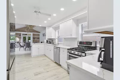 411  Poinciana, Fort Lauderdale, FL 33301 - Photo 16