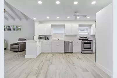 411  Poinciana, Fort Lauderdale, FL 33301 - Photo 10