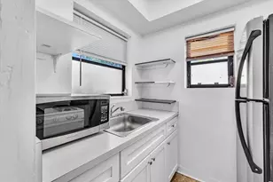 560 NE 15th Ave, Fort Lauderdale, FL 33301 - Photo 8