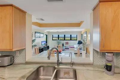 3200  Port Royale Dr, Unit #1109, Fort Lauderdale, FL 33308 - Photo 12