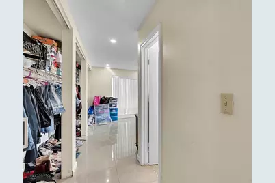 300 W Kathy Ln, Margate, FL 33068 - Photo 6