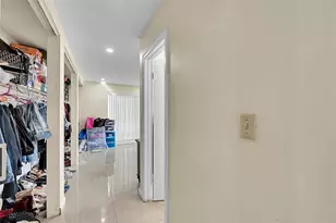 300 W Kathy Ln, Margate, FL 33068 - Photo 6