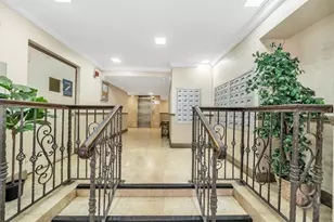 1800 Sans Souci Blvd Unit, North Miami, FL 33181 - Photo 4