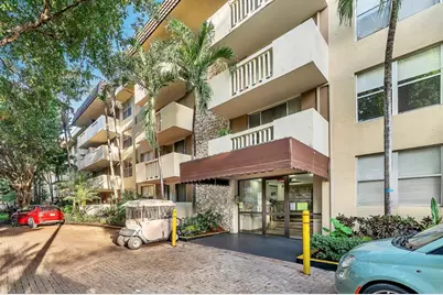 1800  Sans Souci Blvd, Unit #304, North Miami, FL 33181 - Photo 1