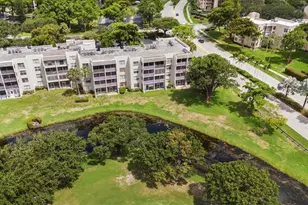 9470 Poinciana Pl, Davie, FL 33324 - Photo 24