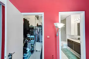 1900 N Bayshore Dr, Miami, FL 33132 - Photo 18