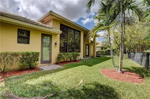 10295 Trianon Pl, Wellington, FL 33449 - Photo 14