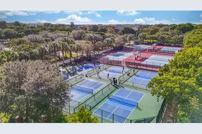 545  Oaks Ln, Unit #410, Pompano Beach, FL 33069 - Photo 78