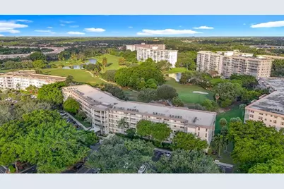 545  Oaks Ln, Unit #410, Pompano Beach, FL 33069 - Photo 2