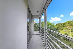 545 Oaks Ln, Pompano Beach, FL 33069 - Photo 58