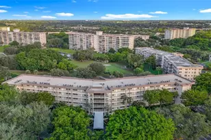 545 Oaks Ln, Pompano Beach, FL 33069 - Photo 66