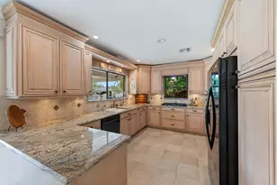 2870 NE 26th St, Fort Lauderdale, FL 33305 - Photo 6