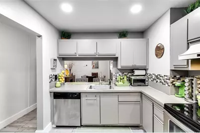 3640 NW 95th Ter, Unit #1K, Sunrise, FL 33351 - Photo 2