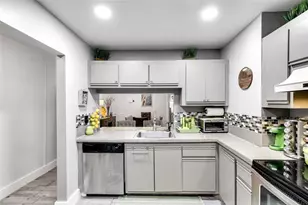 3640 NW 95th Terrace, Sunrise, FL 33351 - Photo 2