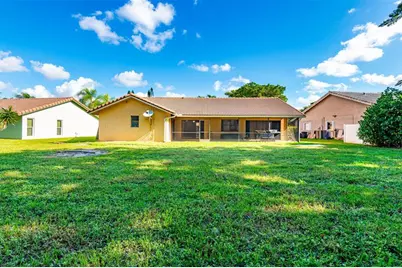 2484 NW 88th Ter, Coral Springs, FL 33065 - Photo 6