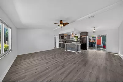 117 NE 8th St, Pompano Beach, FL 33060 - Photo 8