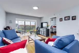 12900 SW 13th St, Pembroke Pines, FL 33027 - Photo 14