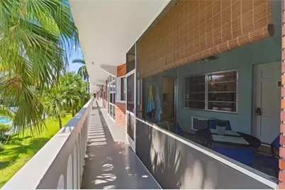 161 NE 10th Ave, Unit #3B, Hallandale Beach, FL 33009 - Photo 2