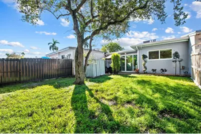824 N Golf Drive, Hollywood, FL 33021 - Photo 16