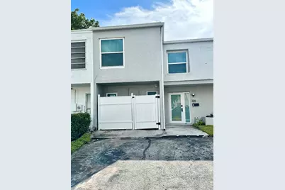 320  Sunshine Dr, Coconut Creek, FL 33066 - Photo 2