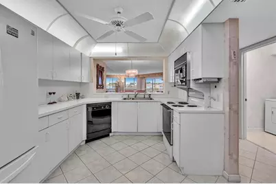 7377  Granville Dr, Unit #311, Fort Lauderdale, FL 33321 - Photo 10