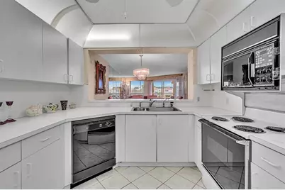 7377  Granville Dr, Unit #311, Fort Lauderdale, FL 33321 - Photo 6