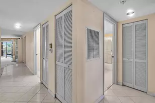 7377 Granville Dr, Fort Lauderdale, FL 33321 - Photo 14