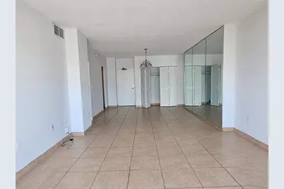 1985 S Ocean Dr, Unit #20D, Hallandale Beach, FL 33009 - Photo 8