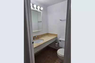 1985 S Ocean Dr, Unit #20D, Hallandale Beach, FL 33009 - Photo 16