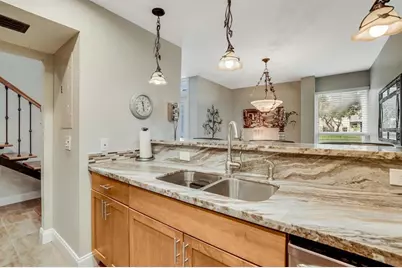 658  Kensington Pl, Unit #11B, Wilton Manors, FL 33305 - Photo 8