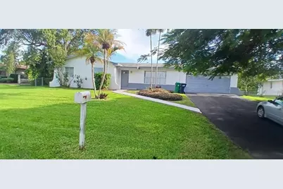 8760 SW 181st Ter, Palmetto Bay, FL 33157 - Photo 2