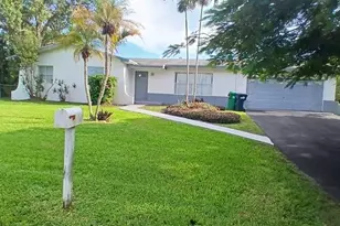 8760 SW 181st Terrace, Palmetto Bay, FL 33157 - Photo 2