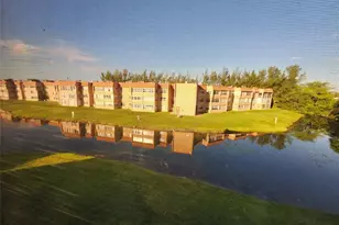 9661 Sunrise Lakes Blvd, Sunrise, FL 33322 - Photo 10