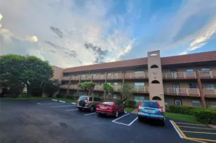 9661 Sunrise Lakes Blvd, Sunrise, FL 33322 - Photo 2