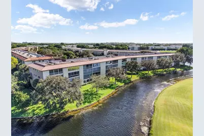 3203  Portofino Pt, Unit #M1, Coconut Creek, FL 33066 - Photo 4