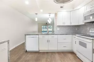 3203 Portofino Point, Coconut Creek, FL 33066 - Photo 12