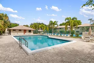 1759 NE 39th Ct, Pompano Beach, FL 33064 - Photo 32