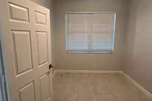 3318 Lakeside Dr, Davie, FL 33328 - Photo 20