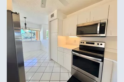 9587  Weldon Cir, Unit #B204, Tamarac, FL 33321 - Photo 4
